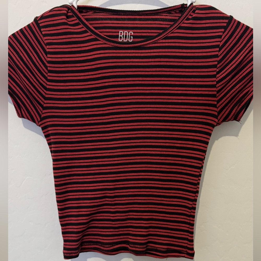Red and black stripped baby tee